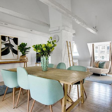 Sanders Main - Endearing Two-Bedroom Duplex Apartment With A Balcony Next To Magical Nyhavn 哥本哈根 外观 照片
