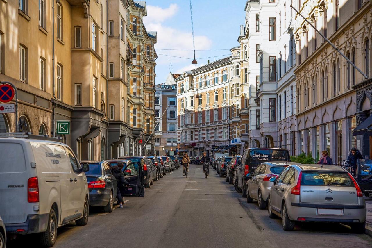 Sanders Main - Endearing Two-Bedroom Duplex Apartment With A Balcony Next To Magical Nyhavn 哥本哈根 外观 照片